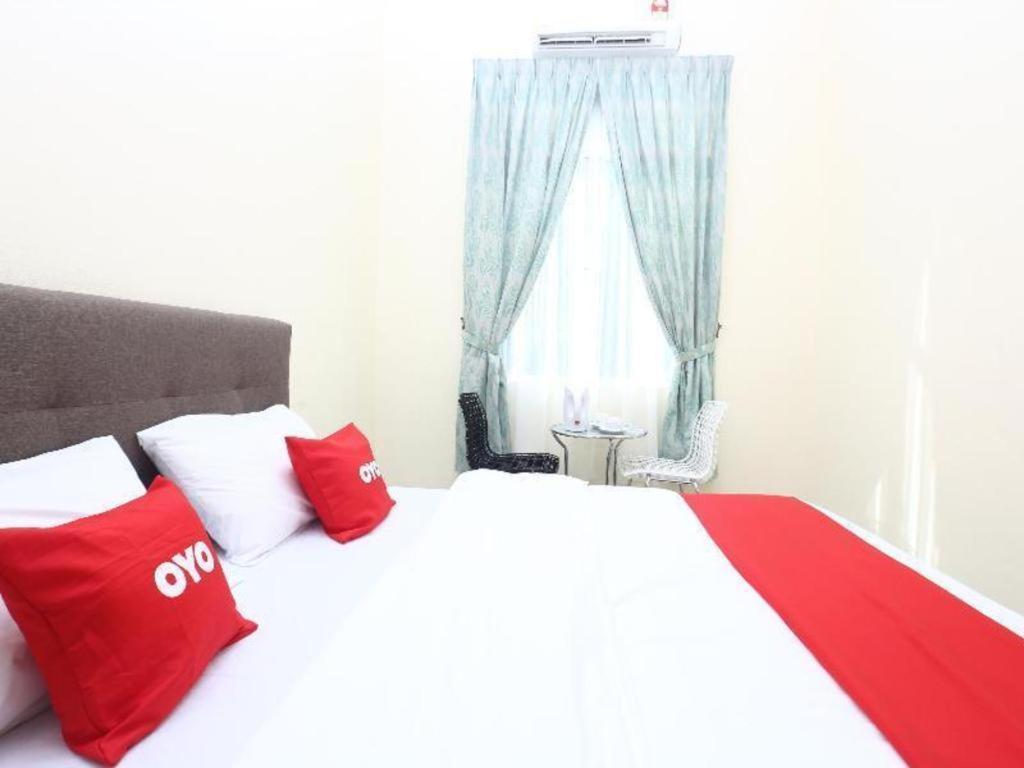Oyo 89607 Aloha Chalet Kampung Raja Εξωτερικό φωτογραφία